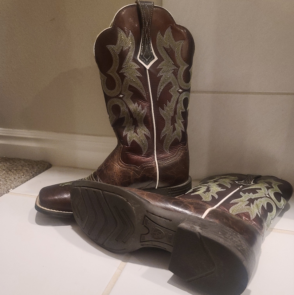 Cowboy boots - Picture 2 of 4